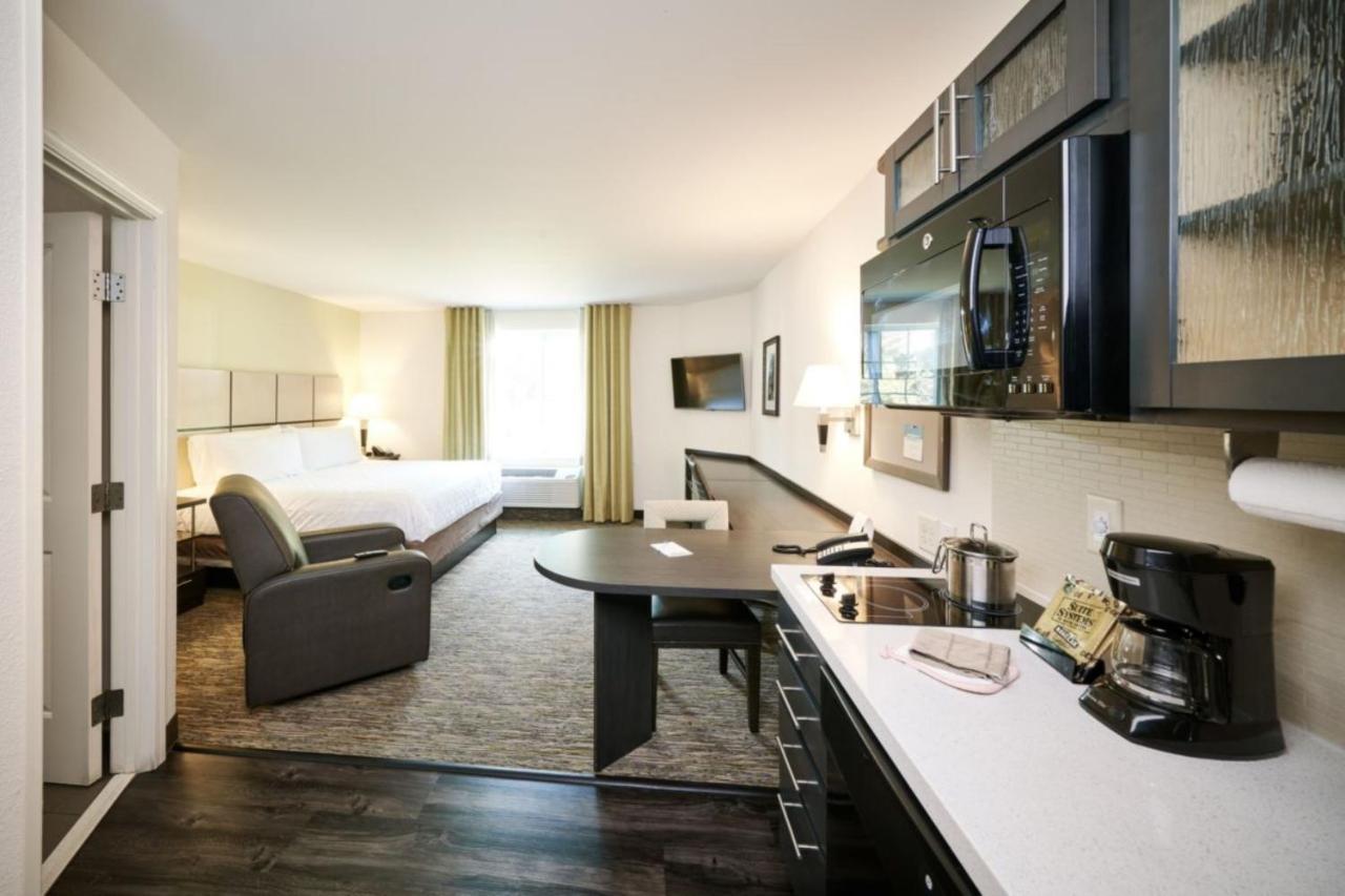 Candlewood Suites Pueblo By Ihg Exteriör bild