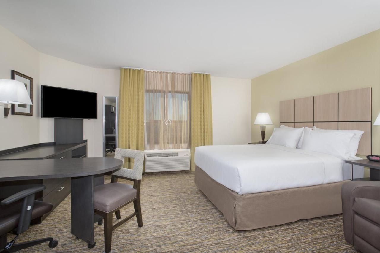 Candlewood Suites Pueblo By Ihg Exteriör bild