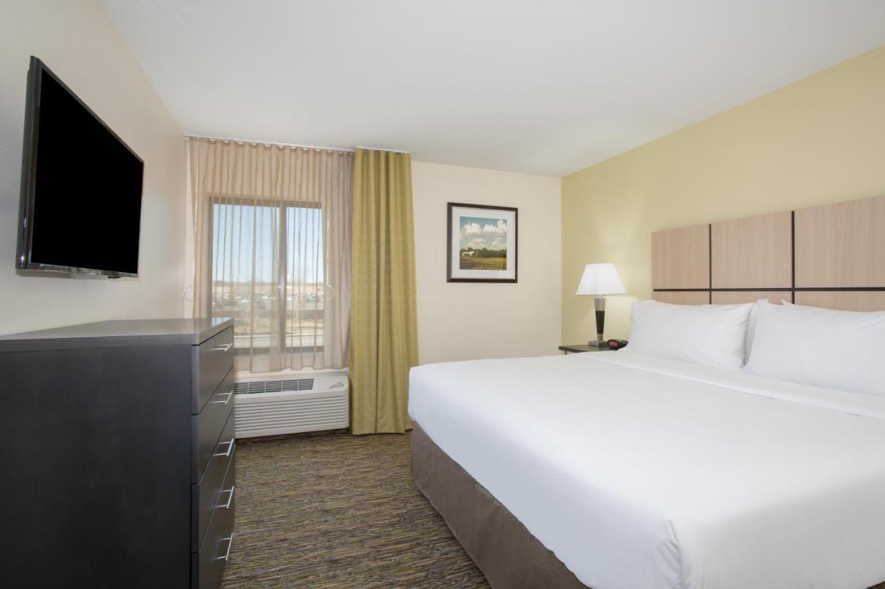 Candlewood Suites Pueblo By Ihg Exteriör bild